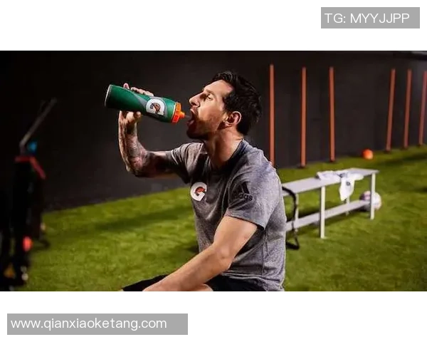 足球明星的饮料选择揭秘他们的健康与表现之道